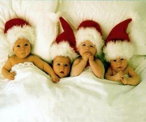 пазл Четыре детей с шляпы Санта-Клауса